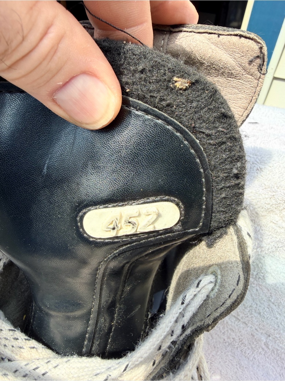 CCM 452 Tacks Roller hockey skates - Picture 4 of 5